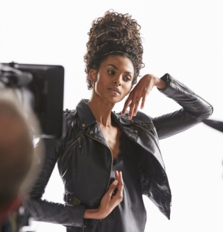 Behind-the-scenes at the shoot of Pantene's newest TV ad campaign, which celebrates the heritage, diversity and beauty of African American hair, proving that all strong hair is beautiful. (Photo: Business Wire)