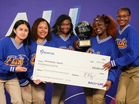 (BPRW) Experian &amp; HomeFree-USA Award $40,000 Scholarship to Fisk University Team for Ideas to Expand Experian’s Big Financial Friend Campaign