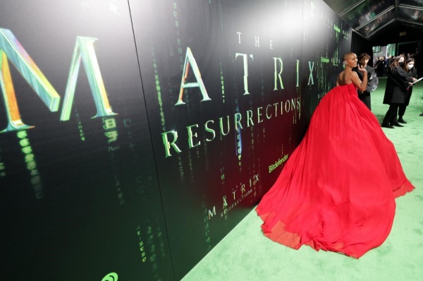 (BPRW) Warner Bros. Hosted Red Pill/Blue Pill Themed Global Premiere of ‘The Matrix Resurrections’ in San Francisco, CA! | Press releases